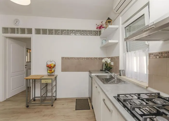 Katka Near Blue Apartamento Vodice